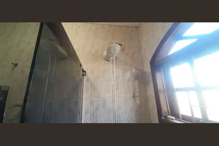 Casa à venda com 196m², 3 quartos e 3 vagas Casa à venda com 196m², 3 quartos e 3 vagasBanheiro da Suíte