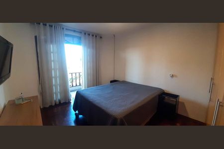 Casa à venda com 196m², 3 quartos e 3 vagas Casa à venda com 196m², 3 quartos e 3 vagasSuíte