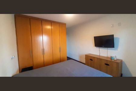 Casa à venda com 196m², 3 quartos e 3 vagas Casa à venda com 196m², 3 quartos e 3 vagasSuíte