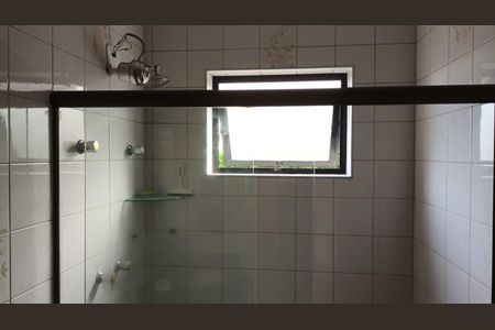 Casa de condomínio para alugar com 336m², 4 quartos e 4 vagasBanheiro 1