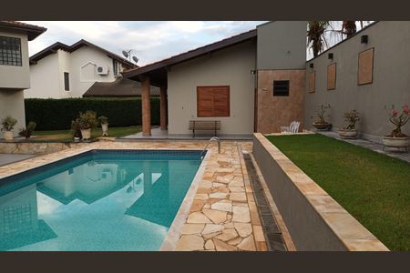 Casa de condomínio para alugar com 336m², 4 quartos e 4 vagasÁrea Externa