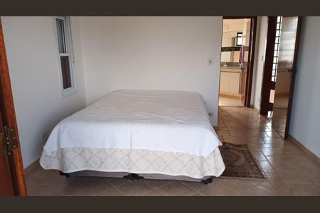 Casa de condomínio para alugar com 336m², 4 quartos e 4 vagasQuarto 4