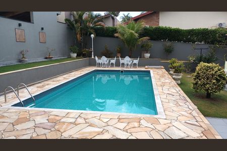 Casa de condomínio para alugar com 336m², 4 quartos e 4 vagasÁrea Externa