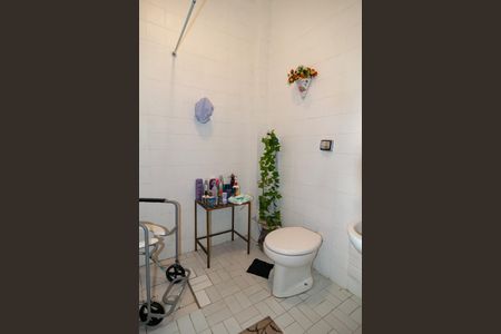 Studio à venda com 38m², 0 quarto e sem vaga Studio à venda com 38m², 0 quarto e sem vagaBanheiro Social