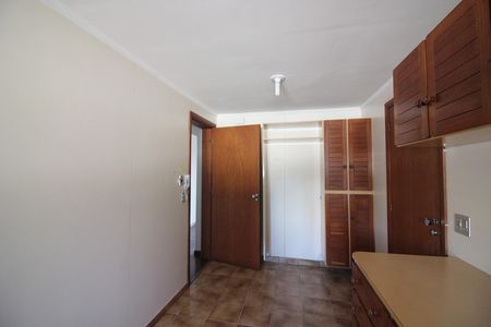Apartamento à venda com 220m², 3 quartos e 2 vagasCozinha
