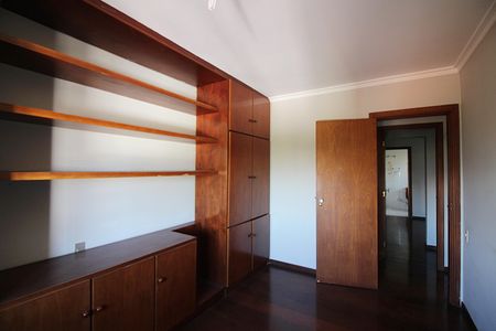 Apartamento à venda com 220m², 3 quartos e 2 vagasQuarto 1
