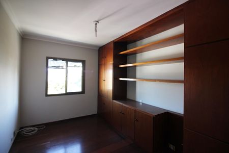 Apartamento à venda com 220m², 3 quartos e 2 vagasQuarto 1