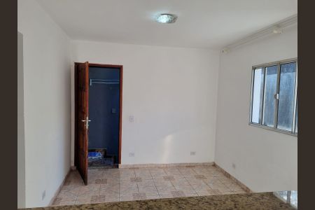 Casa para alugar com 50m², 2 quartos e 1 vaga Casa para alugar com 50m², 2 quartos e 1 vagaSala