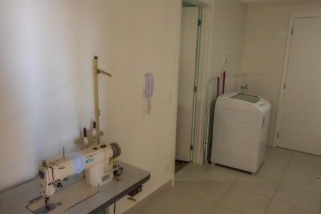 Apartamento à venda com 38m², 1 quarto e sem vagaSala
