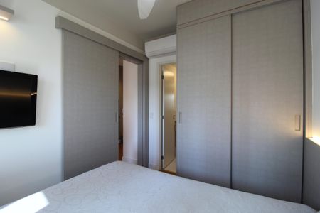 Quarto Suíte de kitnet/studio para alugar com 1 quarto, 31m² em Vila Olímpia, São Paulo