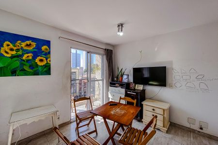 Apartamento à venda com 28m², 1 quarto e sem vagaSala/Quarto