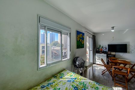 Apartamento à venda com 28m², 1 quarto e sem vagaSala/Quarto