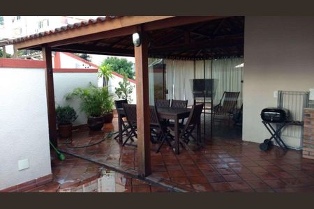 Casa à venda com 270m², 4 quartos e 1 vaga