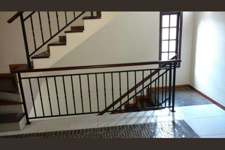 Casa à venda com 270m², 4 quartos e 1 vaga