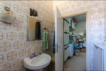 Casa à venda com 144m², 2 quartos e 3 vagasBanheiro