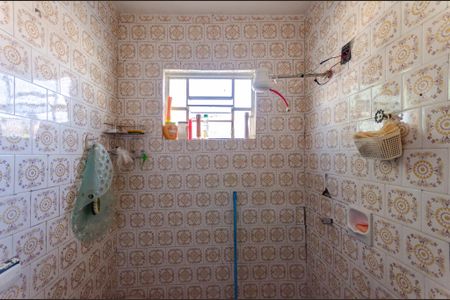 Casa à venda com 144m², 2 quartos e 3 vagasBanheiro