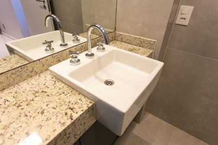 Apartamento à venda com 124m², 3 quartos e 2 vagasBanheiro da Suíte