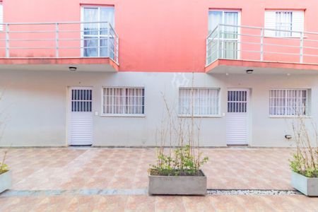 Casa de condomínio à venda com 75m², 2 quartos e 2 vagasFachada
