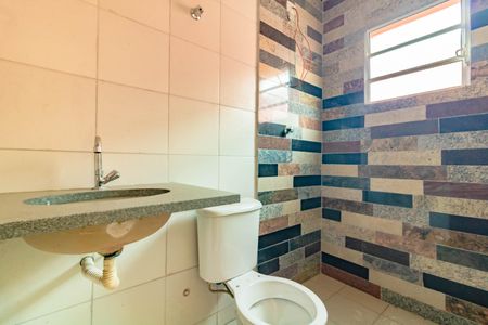 Casa de condomínio à venda com 75m², 2 quartos e 2 vagasBanheiro do Quarto 2