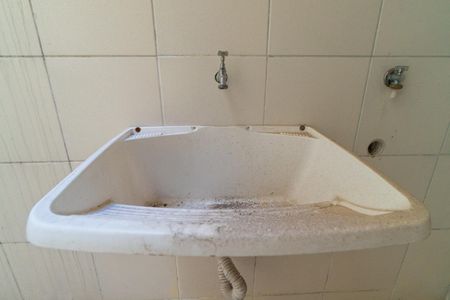 Casa à venda com 75m², 2 quartos e 2 vagasLavanderia Detalhe