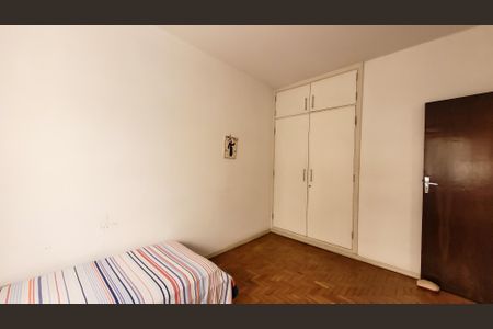 Casa à venda com 280m², 6 quartos e 2 vagasQuarto 2