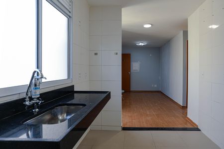 Apartamento para alugar com 40m², 2 quartos e 1 vaga Apartamento para alugar com 40m², 2 quartos e 1 vagaCozinha e Área de Serviço