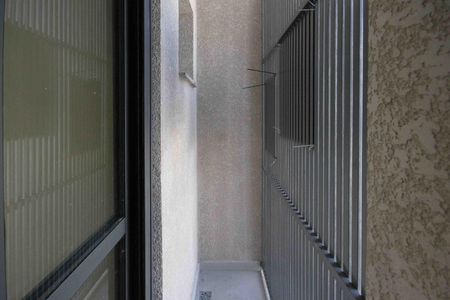 Apartamento para alugar com 33m², 1 quarto e sem vaga Apartamento para alugar com 33m², 1 quarto e sem vagaSacada/Quarto 1