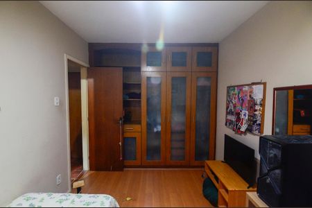 Casa à venda com 200m², 4 quartos e 2 vagas Casa à venda com 200m², 4 quartos e 2 vagasSuíte 4