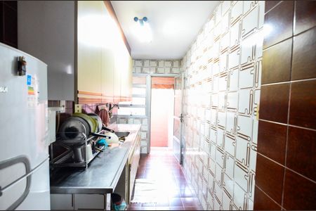 Casa à venda com 200m², 4 quartos e 2 vagas Casa à venda com 200m², 4 quartos e 2 vagasCozinha