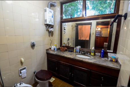 Casa à venda com 200m², 4 quartos e 2 vagas Casa à venda com 200m², 4 quartos e 2 vagasBanheiro da Suíte 3