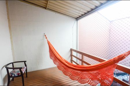 Casa à venda com 200m², 4 quartos e 2 vagas Casa à venda com 200m², 4 quartos e 2 vagasVaranda da Suíte 4