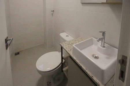 Apartamento para alugar com 33m², 1 quarto e sem vaga Apartamento para alugar com 33m², 1 quarto e sem vagaBanheiro Social