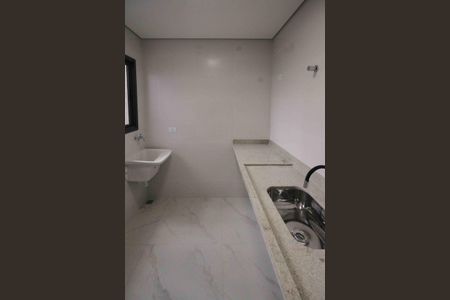 Apartamento para alugar com 47m², 2 quartos e sem vaga Apartamento para alugar com 47m², 2 quartos e sem vagaCozinha e Área de Serviço