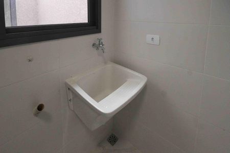 Apartamento para alugar com 47m², 2 quartos e sem vaga Apartamento para alugar com 47m², 2 quartos e sem vagaCozinha e Área de Serviço