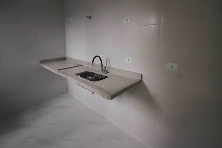 Apartamento para alugar com 47m², 2 quartos e sem vaga Apartamento para alugar com 47m², 2 quartos e sem vagaCozinha e Área de Serviço