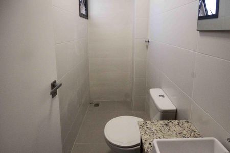 Apartamento para alugar com 47m², 2 quartos e sem vaga Apartamento para alugar com 47m², 2 quartos e sem vagaBanheiro