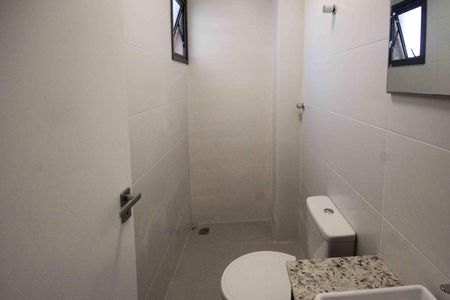 Apartamento para alugar com 47m², 2 quartos e sem vaga Apartamento para alugar com 47m², 2 quartos e sem vagaBanheiro
