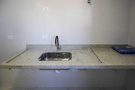 Apartamento para alugar com 47m², 2 quartos e sem vaga Apartamento para alugar com 47m², 2 quartos e sem vagaCozinha e Área de Serviço