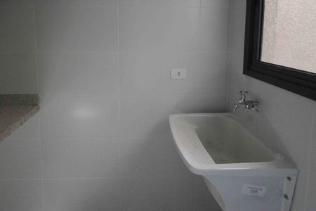 Apartamento para alugar com 47m², 2 quartos e sem vaga Apartamento para alugar com 47m², 2 quartos e sem vagaCozinha e Área de Serviço