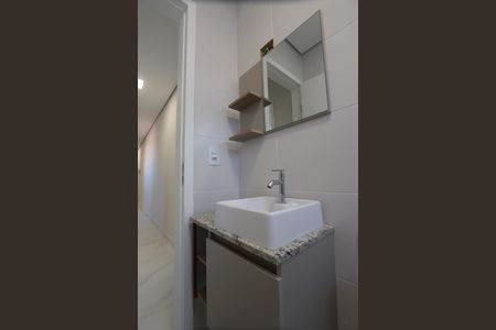 Apartamento para alugar com 47m², 2 quartos e sem vagaBanheiro