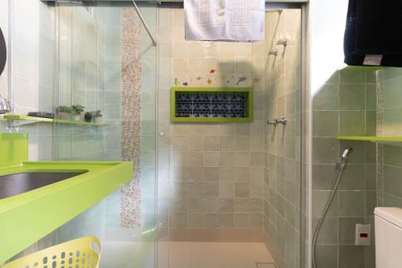 Studio para alugar com 32m², 1 quarto e 1 vaga Studio para alugar com 32m², 1 quarto e 1 vagaBanheiro
