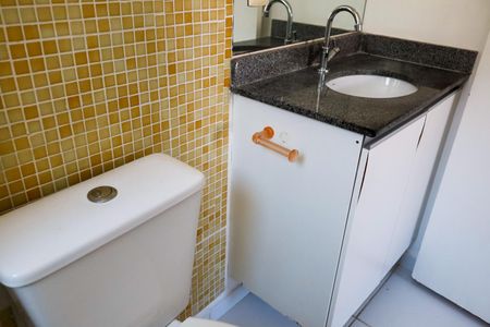 Apartamento para alugar com 60m², 2 quartos e 1 vaga Apartamento para alugar com 60m², 2 quartos e 1 vagaBanheiro da Suíte 2