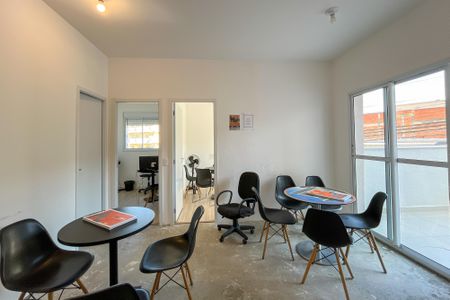 Apartamento à venda com 61m², 2 quartos e 1 vagaSala/Cozinha