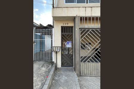 Casa para alugar com 100m², 2 quartos e sem vagaFachada+Placa