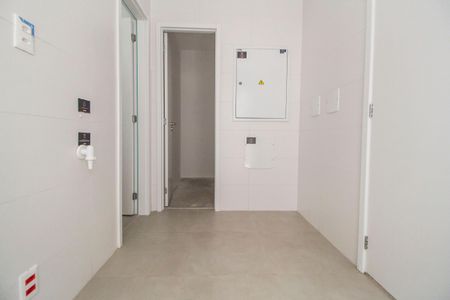 Casa de condomínio à venda com 230m², 3 quartos e 3 vagas Casa de condomínio à venda com 230m², 3 quartos e 3 vagasÁrea de Serviço