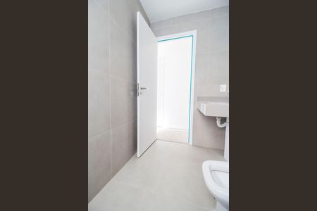 Casa de condomínio à venda com 230m², 3 quartos e 3 vagas Casa de condomínio à venda com 230m², 3 quartos e 3 vagasBanheiro da Suíte 3