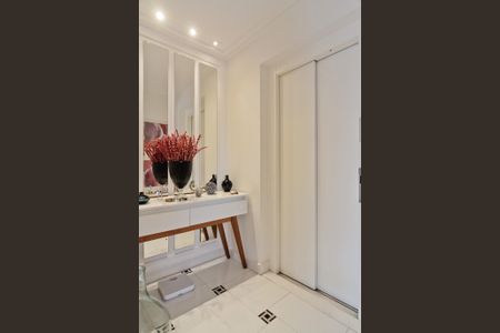 Apartamento à venda com 130m², 3 quartos e 4 vagasHall