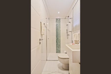 Apartamento à venda com 130m², 3 quartos e 4 vagasBanheiro da Suíte 1