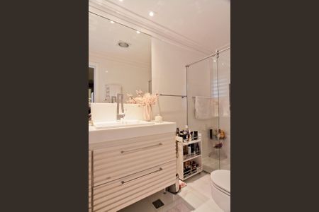 Apartamento à venda com 130m², 3 quartos e 4 vagasBanheiro da Suíte 3