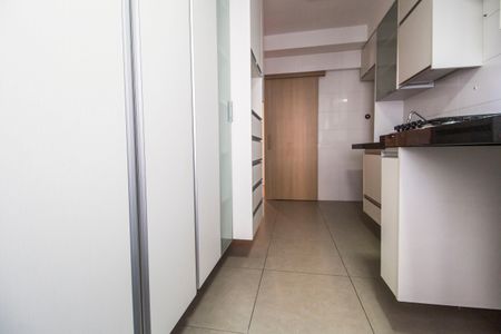 Apartamento à venda com 78m², 2 quartos e 2 vagasCozinha